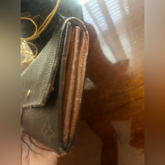 Vintage Louis Vuitton Monogram Sarah wallet - Picture 8 of 8